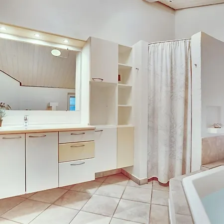Сasa de vacaciones Guththorm - 600m From The Sea By Interhome *
